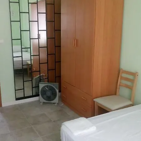 Piso En Malvarrosa * Valensiya